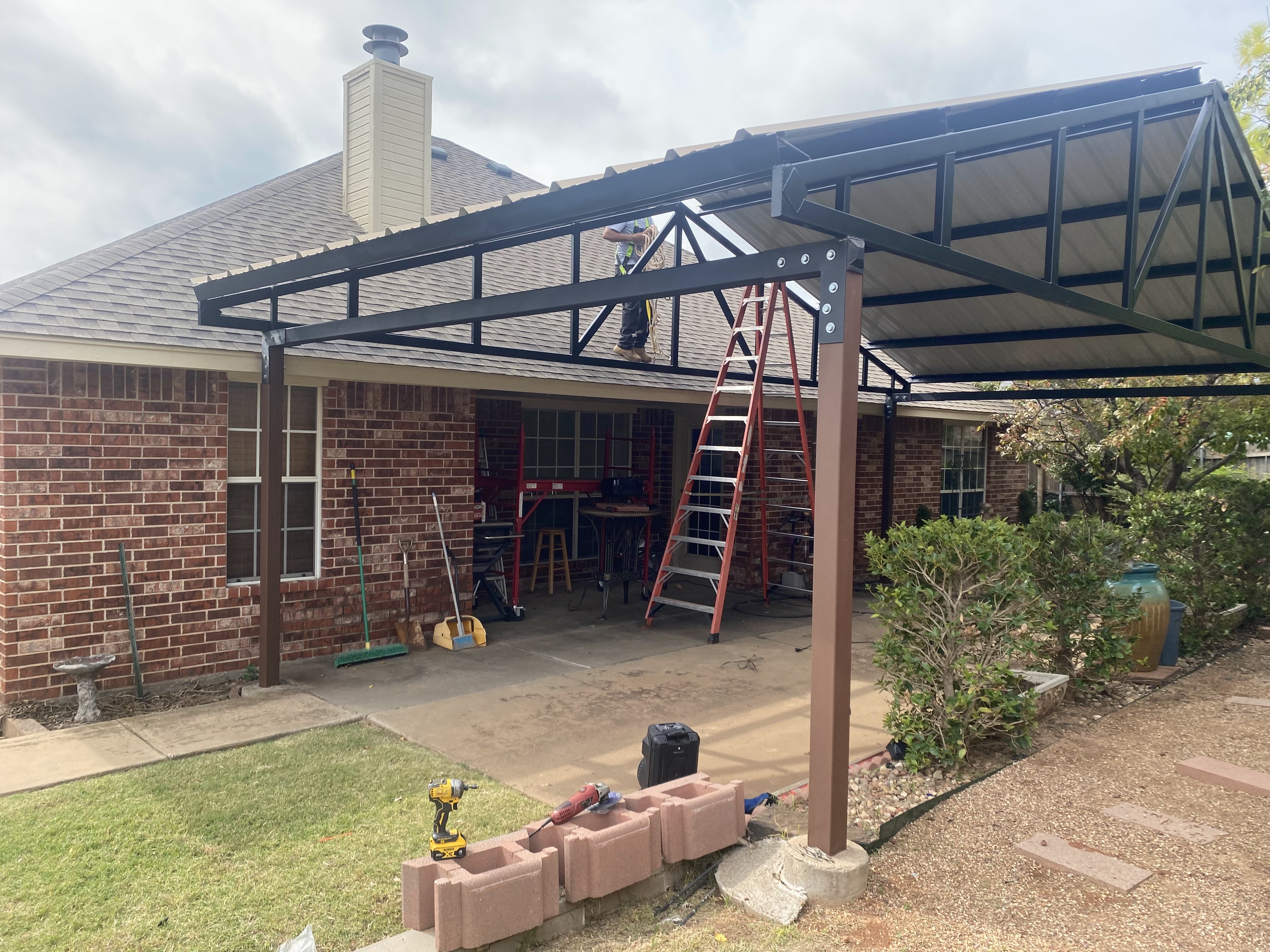 Metal patio cover by Forever Carports